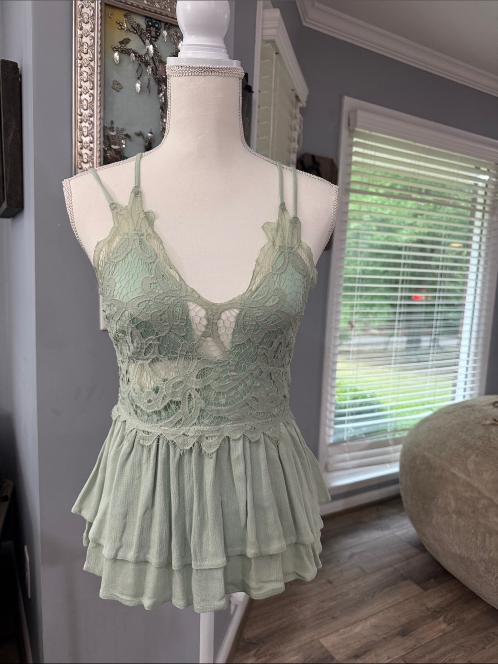 NWT- Delicate Lace & Ruffle Tank Top in Sage Green size M
